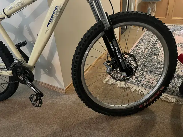 NORCO WOLVERINE MOUNTAIN BIKE in Mountain in Calgary - Image 5