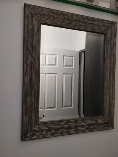 Miroir 5$ Johanne 514-434-7632