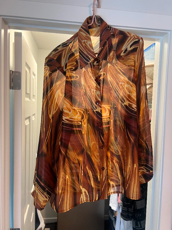 Custom Made Women's Sheer Patterned Button-Up Long Sleeve Blouse in Women's - Tops & Outerwear in Calgary - Image 4