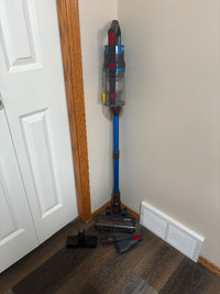Cordless stick vacuum