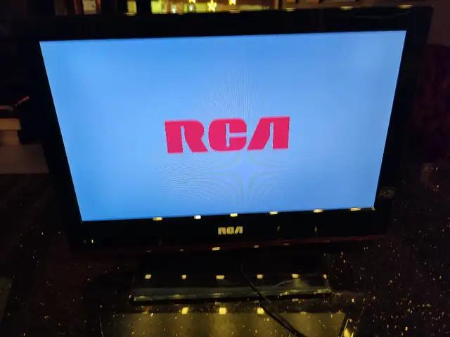 19" RCA TV / Computer Screen  in TVs in City of Toronto - Image 4