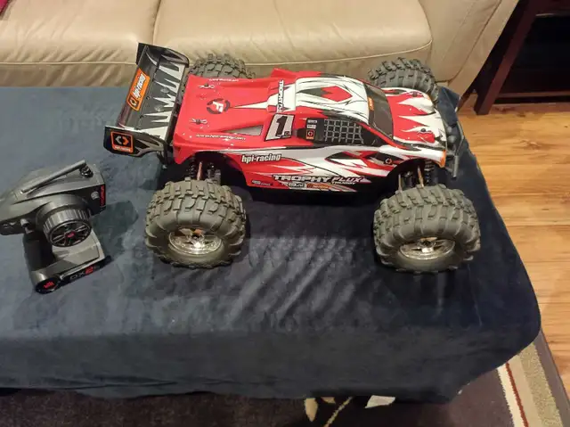 1/8 HPI Trophy Truggy Flux brushless in Hobbies & Crafts in Barrie - Image 2