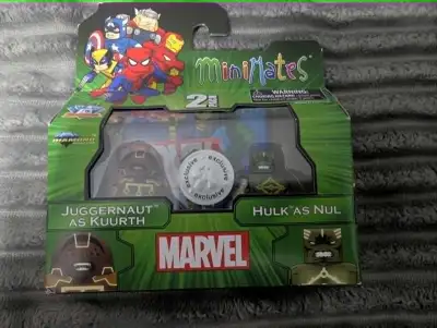 Marvel MiniMates Toys'R'Us Exclusive Juggernaut vs Hulk, View more