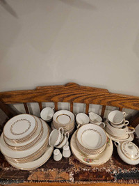 8 piece - Victoria Style Fully complete set of dinner ware. Made