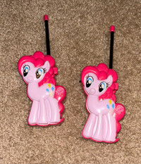 Hasbro My Little Pony Pinkie Pie Walkie Talkie Set