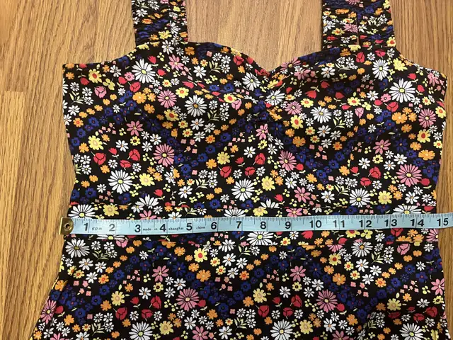 Forever 21 women’s small floral summer dress, multicolour in Women's - Dresses & Skirts in Oshawa / Durham Region - Image 6