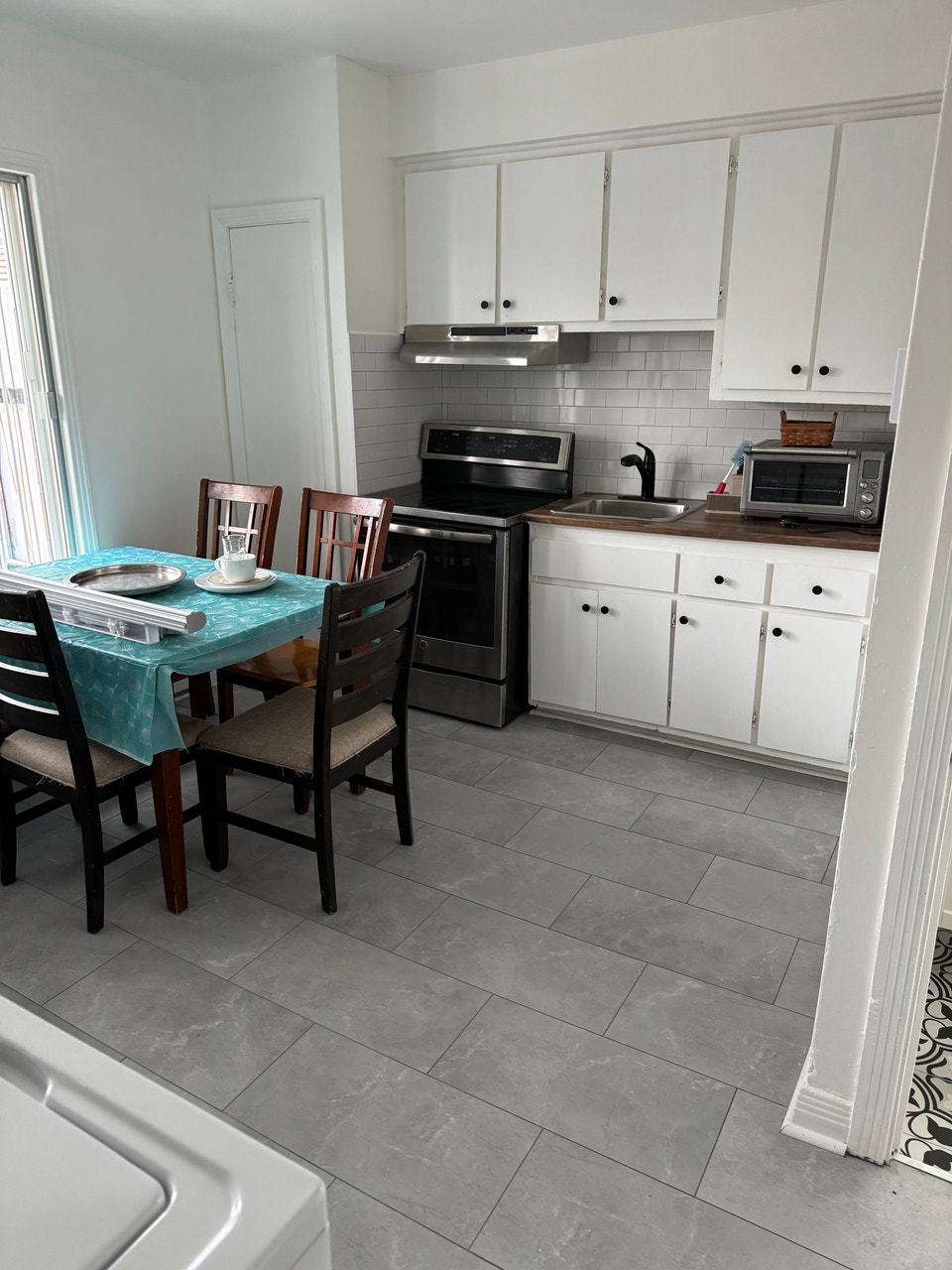 *rabais 240$/mois*24_Villeray 3 1/2  inclu WIFI, electroménagers 4