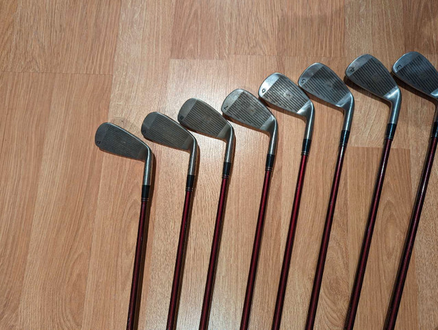 Left handed junior irons FatCat3 Jazz dans Golf  à Hamilton