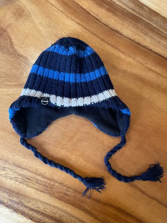 Kombi Hat in Kids & Youth in Oakville / Halton Region - Image 2