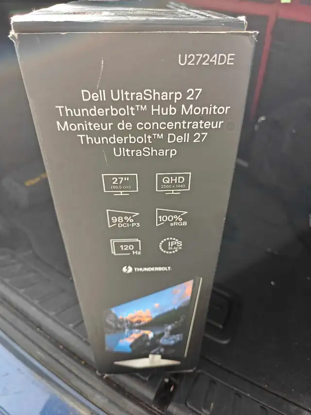 Dell UltraSharp 27” Thunderbolt™ Hub Monitor in Monitors in Kitchener / Waterloo - Image 4
