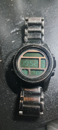 Montre Nixon noir 