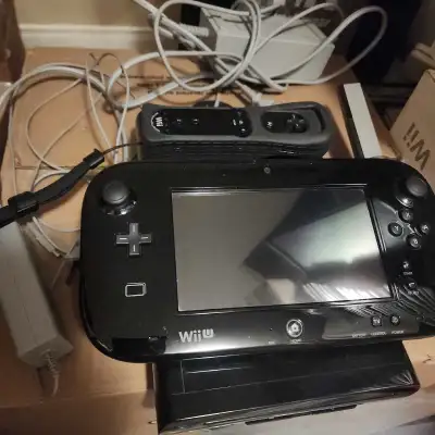 Black Wii U Deluxe 32 GB, View more