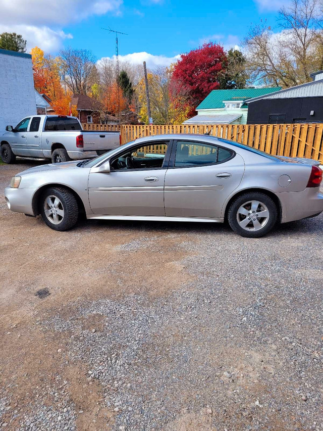 2008 pontiac grand prix in Cars & Trucks in Belleville - Image 2