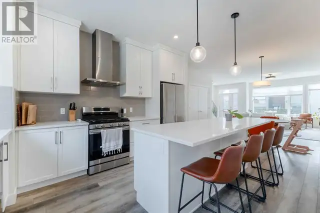 OPEN HOUSE Today SUN Sep 14 12-3PM 49 Royal Elm Green NW Calgary63735894155779124