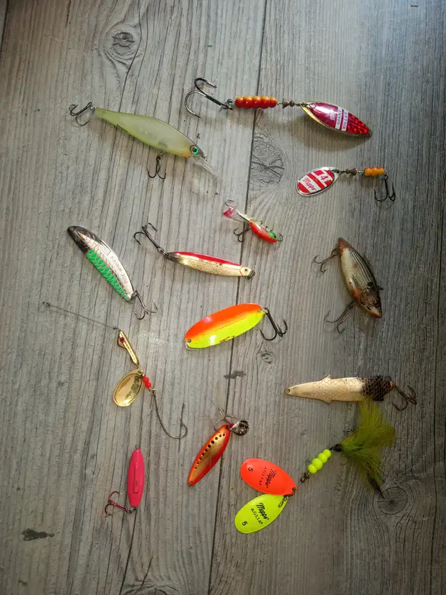 Job lot vintage fishing stuff in Arts & Collectibles in Oshawa / Durham Region - Image 10