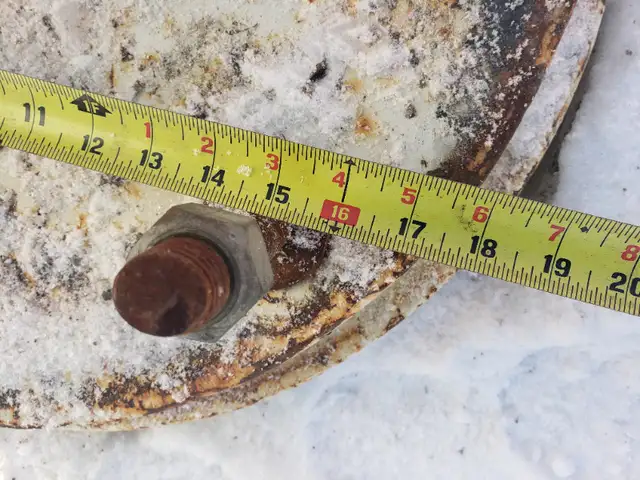 300 lb Cast Rear Wheel Weight in Other in Grand Bend - Image 9