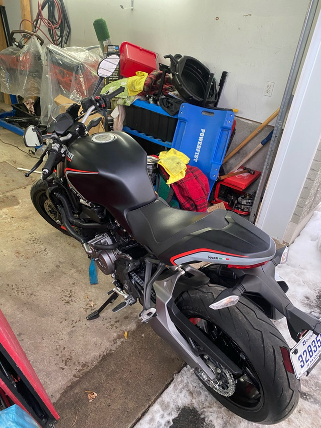 Ducati Monster 821 Black Steath 2019 dans Routières sportives  à Laurentides