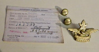 1945 CANADIAN ARMY I.D. CARD + CAP BADGE + BUTTONS