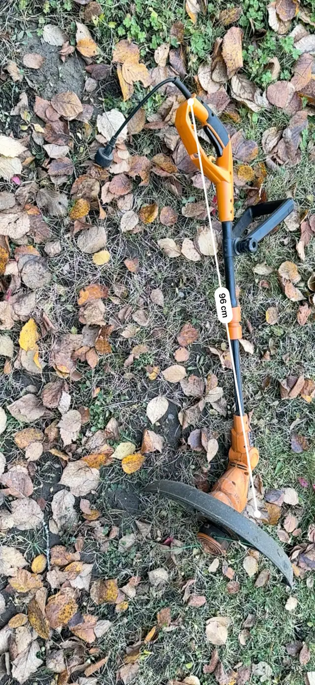 Electric Weed Wacker, corded in Outdoor Tools & Storage in Kamloops - Image 6