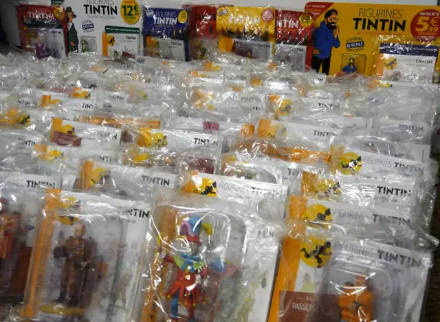 TINTIN FIGURINES DE "LA COLLECTION OFFICIELLE" in Arts & Collectibles in Lévis - Image 2