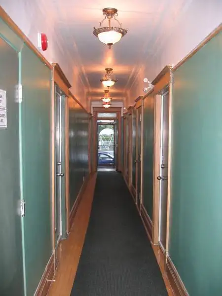 Montreal near metro - rooms for rent - chambres à louer62864375657219124