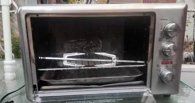 Hamilton Beach, four à convection avec rotissoire, View more