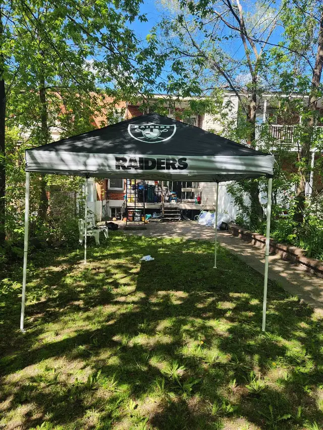 Tente Raiders in Patio & Garden Furniture in City of Montréal - Image 6
