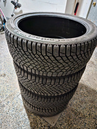 4 pneus hivers Continental Ice Contact XTRM 255/40 R21