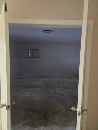2 Rooms available to choose from, all included.