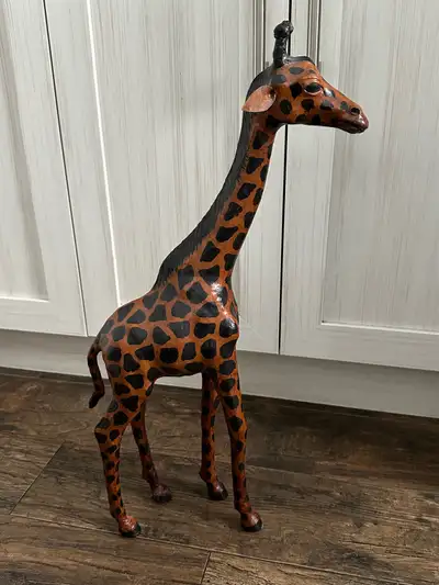 Pick up in Cranston. This leather giraffe is very old and handmade. I’m downsizing my giraffe collec...