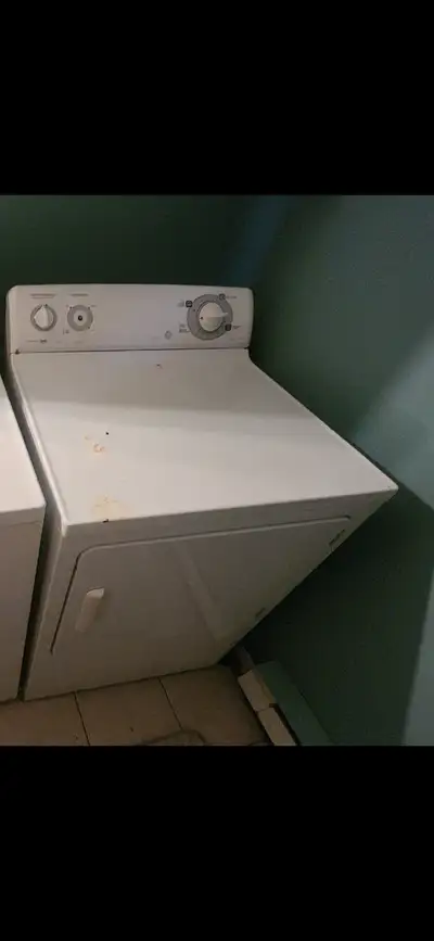 Laveuse secheuse 50$, View more