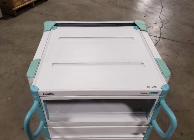 Metal Rolling   Cart With 2   Drawers in Other in Calgary - Image 2