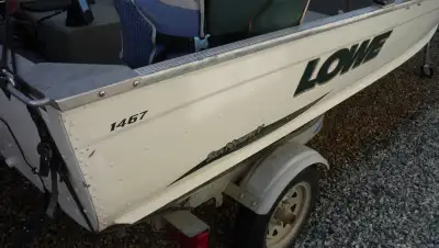 Lowe Lv 1465 Fishing Boat