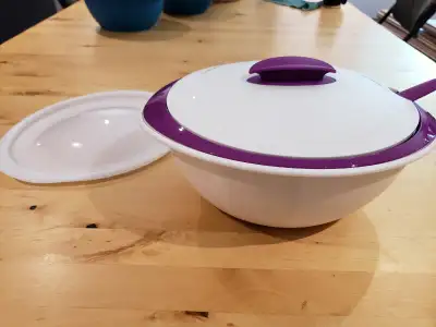 Plat de service Tupperware, View more