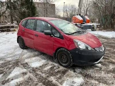 Réparations effectuées en plus de l’entretien régulier du véhicule : - freins avant et étrier avant...