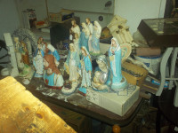 plusieurs statue religieuse antique les prix commence a 25$ et p