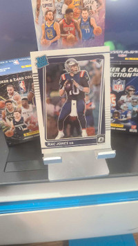 MAC JONES ROOKIE 2021 PANINI OPTIC FB.