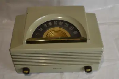 PHILCO 50-920 RADIO, View more