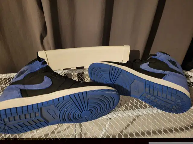 Souliers garçons Nike Air Jordan 1 Mid grandeur 6.5 in Kids & Youth in City of Montréal - Image 5