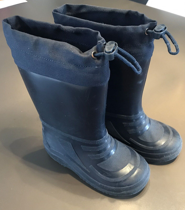 Bottes de pluies isolées  dans Enfants et jeunesse  à Laval/Rive Nord - Image 2