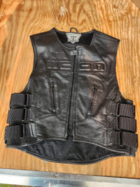 Icon Regulator Leather Motorcycle Biker Riding Vest Size L-XL