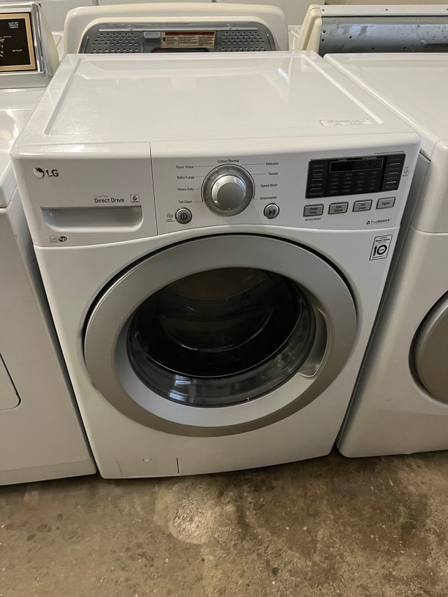 LG front load washer electric dryer white clean working  in Washers & Dryers in Stratford - Image 2