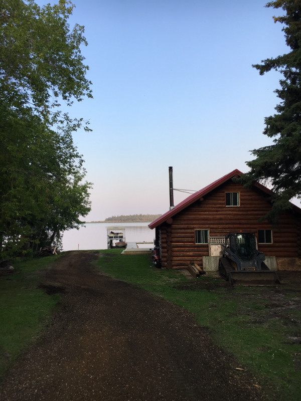 Cabin Rental- Lake Front in Alberta - Image 2