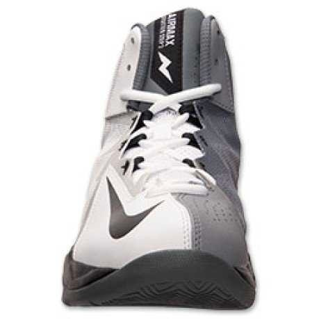 Size 9 Nike Airmax,stuttered 2 in Basketball in Cape Breton - Image 2