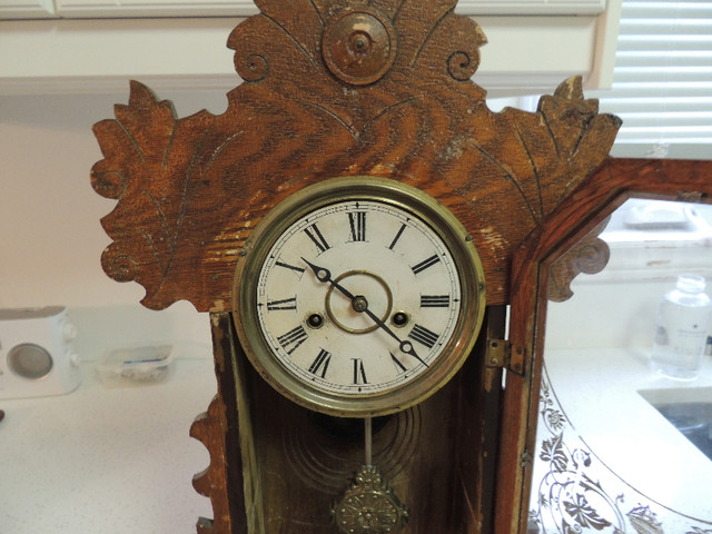 Late 19th/early 20th Cen E.Ingraham Co.[Bristol, CT] Oak Clock in Arts & Collectibles in Mississauga / Peel Region - Image 3
