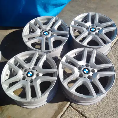 Set of 4 like new BMW X5 OEM forged rims, only on the vehicle for 2 weeks then switched to bigger ri...