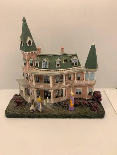 Collectible House Figurine - Catherine Karnes Munn - New Jersey, View more