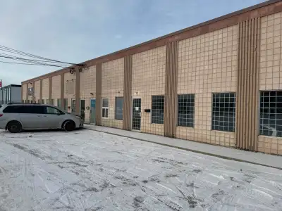 - 16724 113 Ave NW, Edmonton, AB - Approximately 1900 sq. ft. office/warehouse space. - Two office/r...