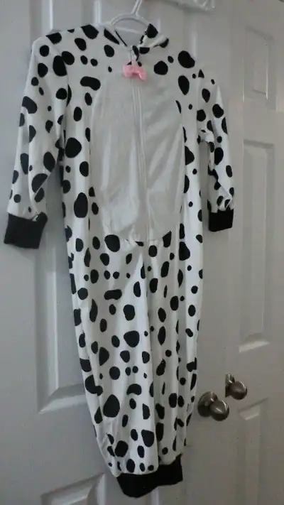 H&M brand kids Dalmatian costume, size 4-6, View more