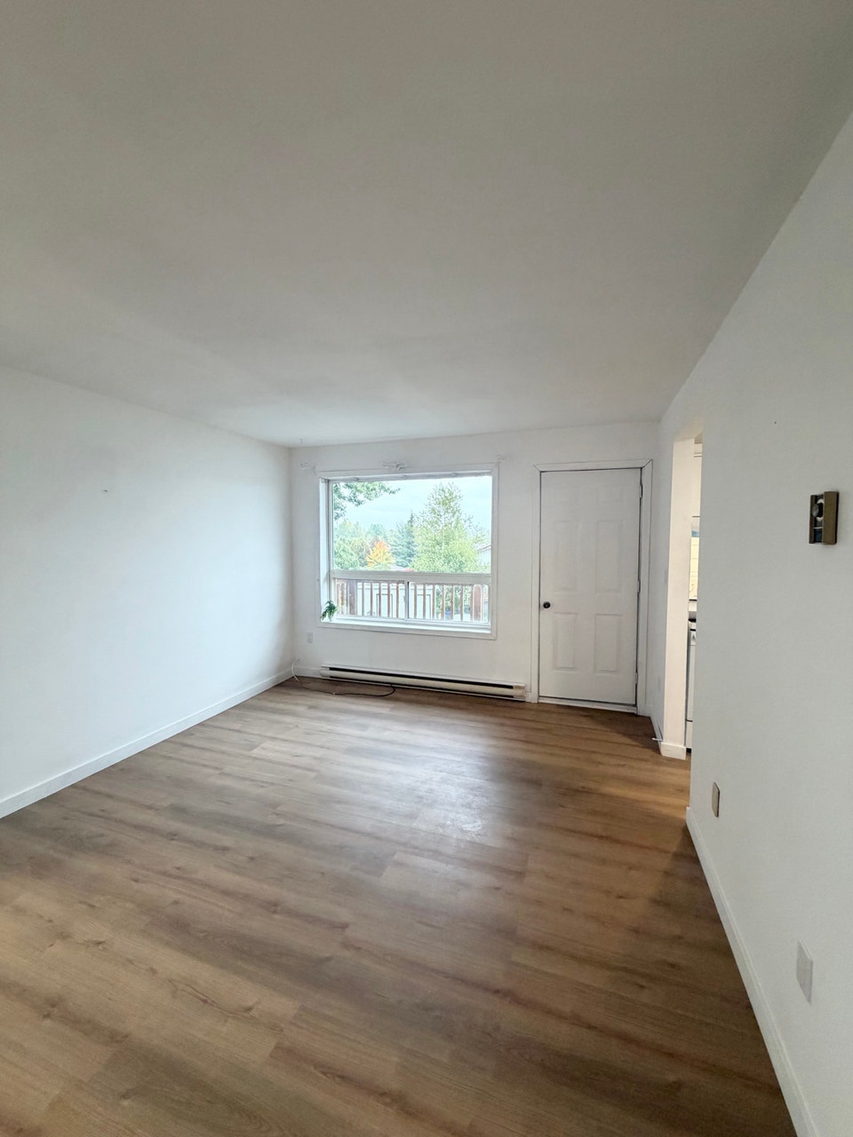 For Rent: 1 Bed, 1 Bath Apartment – $1,495 + Hydro 5